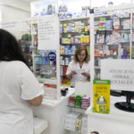 Chau al cúter y el troquel: cómo es el nuevo sistema para comprar medicamentos más rápido en la farmacia