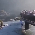 Se conoció otro video del hombre que se tiró a las Cataratas del Iguazú para recuperar su celular