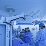 "Agrandar el combo": el dilema de los pacientes de pagar de más por la promesa de un tratamiento mejor